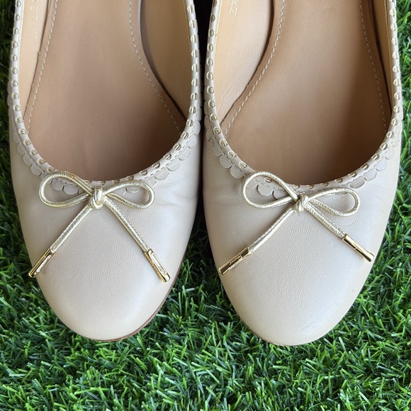 SALVATORE FERRAGAMO Luxury Italian Designer Nude Kitten Heels size 9.5 - Picture 11 of 12